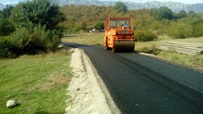 Ασφαλτόστρωση της οδού Βλάχα - Βροντερό από την Περιφέρεια Θεσσαλίας